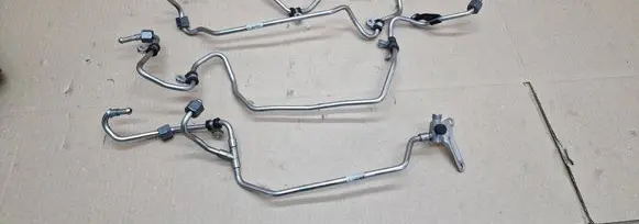 Mercedes-Benz GLE AMG (W166 - C292) Fuel line pipe 