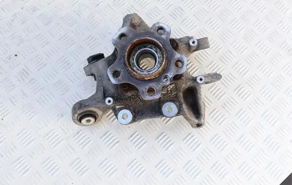 BMW 5 G30 G31 Rear wheel hub 6866338