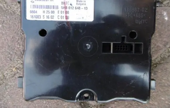 Renault Megane IV Air conditioning/heating control unit 285252071R