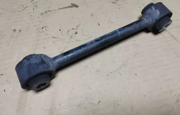 Acura MDX II Rear suspension control arm 