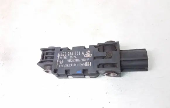 Audi A4 S4 B7 8E 8H Airbag deployment crash/impact sensor 8E0959651A