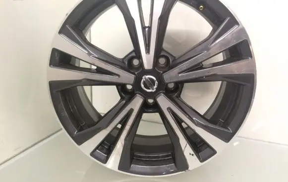 R18 alloy rim