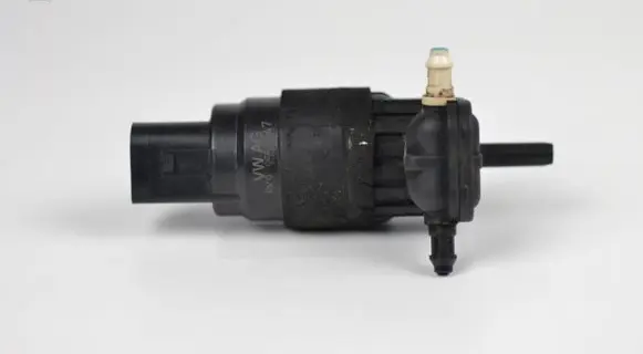 Audi A6 S6 C7 4G Windscreen/windshield washer pump 8K9955647