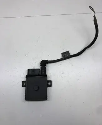 Glow plug pre-heat relay