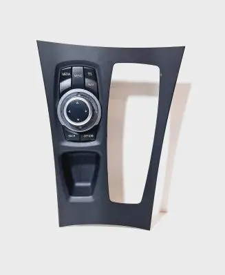 Multifunctional control switch/knob