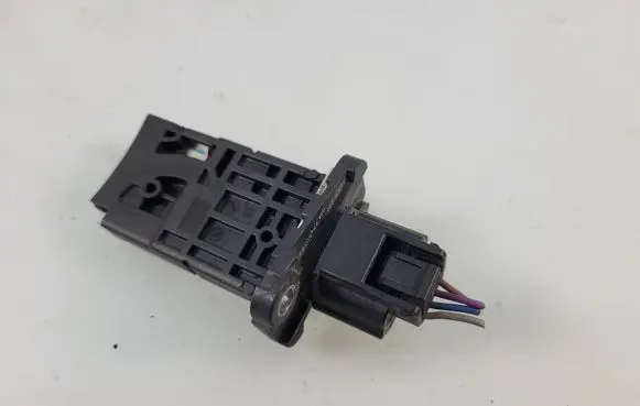 Nissan X-Trail T32 Mass air flow meter H8201267959