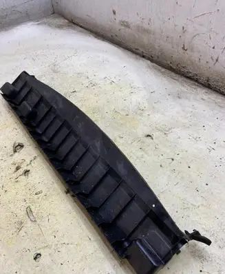 Nissan Qashqai Radiator trim KRIS235789