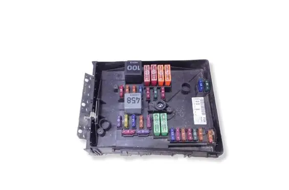 Volkswagen Golf VI Fuse module 1K0937125A