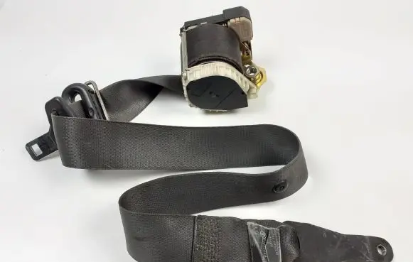 Jaguar X-Type Front seatbelt 4X43F61295CD E509E324792U176