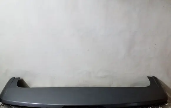 Tailgate/trunk spoiler