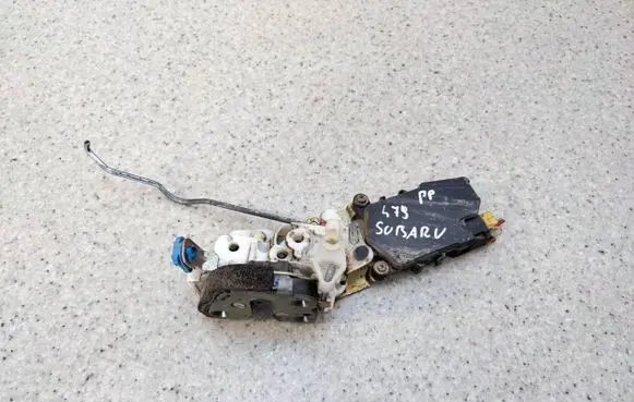 Subaru Forester SF Front door lock