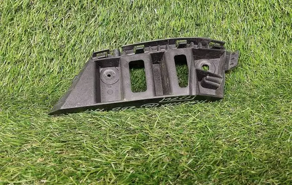 Volkswagen Tiguan Front bumper mounting bracket 5N0807183B
