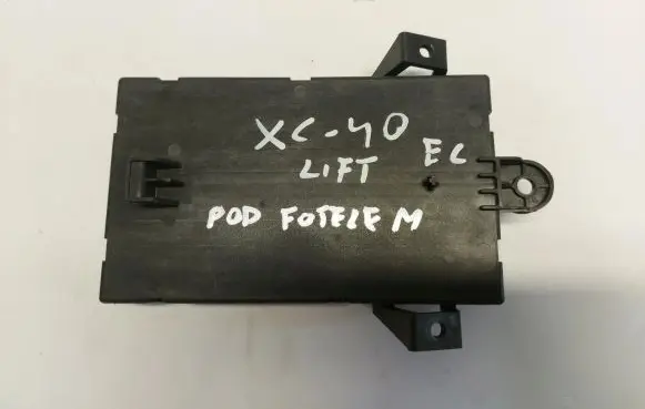Volvo XC40 Seat control module 32346100