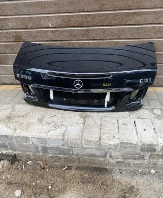 Mercedes-Benz E A207 Tailgate/trunk/boot lid G201