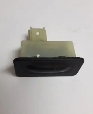 Renault Scenic I Tailgate glass/window release handle 8200000900