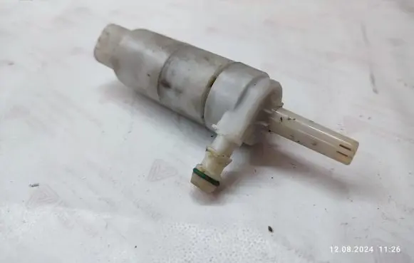 Chrysler Grand Voyager V Windscreen/windshield washer pump 8TW007540