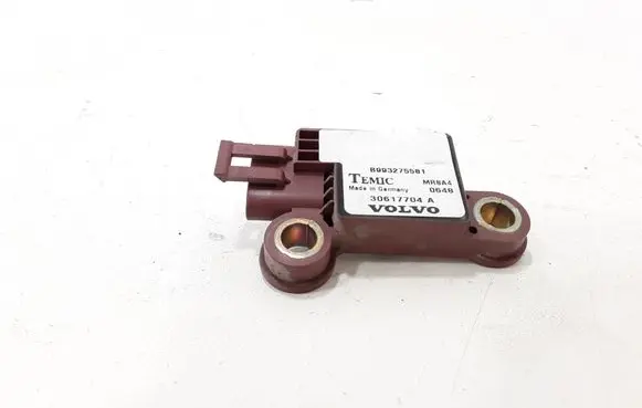 Volvo S40, V40 Airbag deployment crash/impact sensor