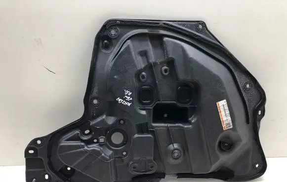 Mazda 3 III Front window lifting mechanism without motor BHS25897XB