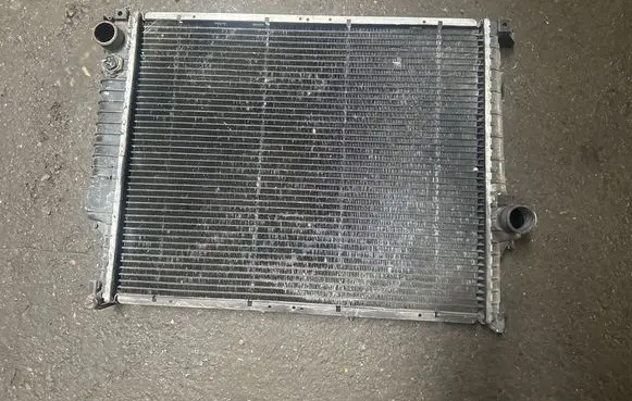 BMW 3 E30 Coolant radiator