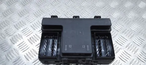 Ford Mondeo MK V Fuse module FG9T14A067EB