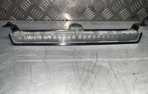 Volvo V70 Third/center stoplight 9154505