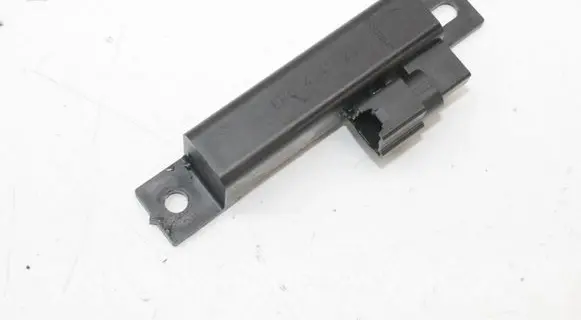Nissan Leaf I (ZE0) Keyless system antenna 