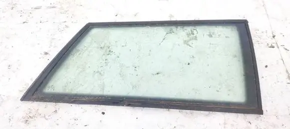 Volkswagen PASSAT B5 Rear side window AS2