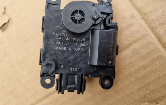 Ford Kuga III A/C air flow flap actuator/motor AA113800-4870