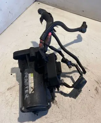 Renault Master II Starter motor D7R53 30E70402AS
