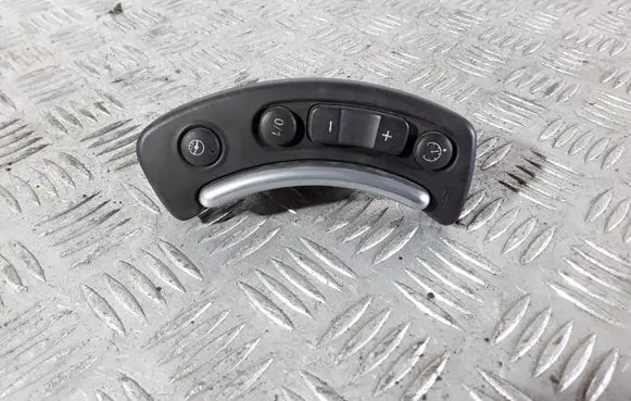 Land Rover Range Rover L322 Steering wheel buttons/switches 6921655 03743055