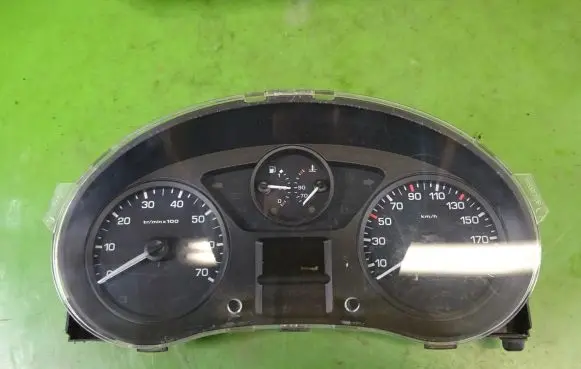Peugeot Partner Speedometer (instrument cluster)
