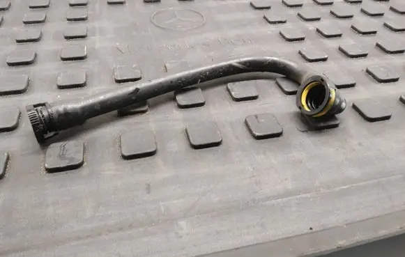 Land Rover Evoque I Engine coolant pipe/hose BH526A886AB
