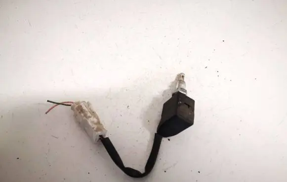 KIA Sportage Brake pedal sensor switch