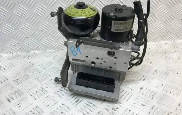 Mercedes-Benz E W211 ABS Pump A0084313912 0265250143
