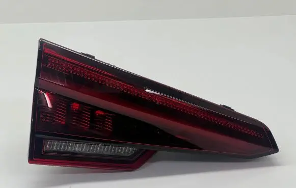 Audi A4 S4 B9 8W Tailgate rear/tail lights 8W5945093D 2SK01224717