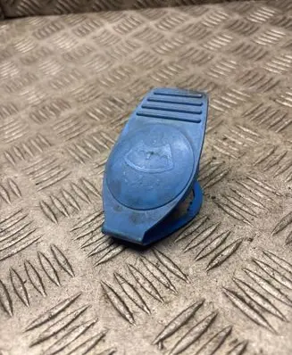 Volkswagen Jetta V Windshield washer fluid reservoir/tank 1K0955455