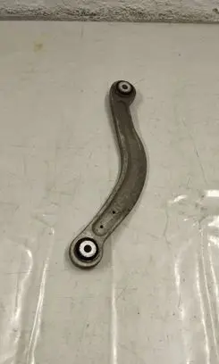 Mercedes-Benz C W205 Rear control arm A20407