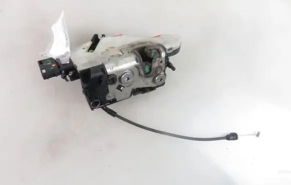 Peugeot 207 Front door lock 24099816