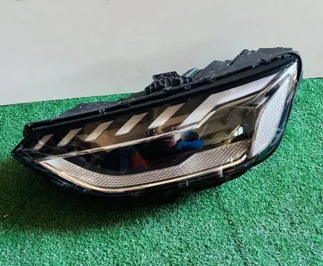 Audi A4 S4 B9 8W Headlight/headlamp 8w0941035e