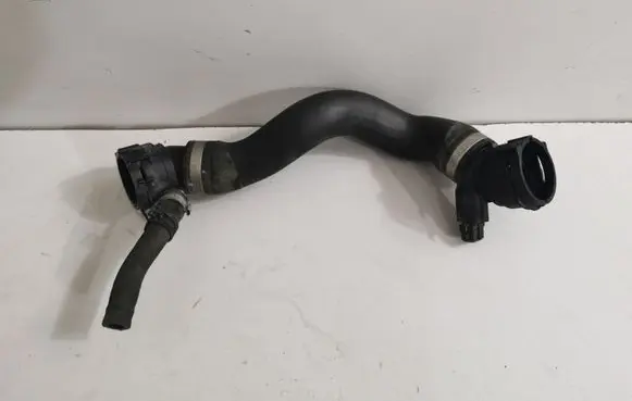 BMW 6 F12 F13 Engine coolant pipe/hose 7575427