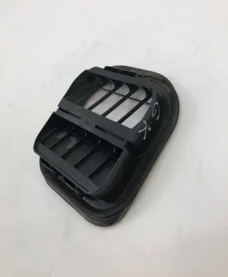 Jeep Compass Quarter panel pressure vent 