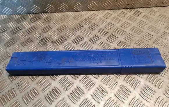 BMW 5 E60 E61 Tool box 1095457