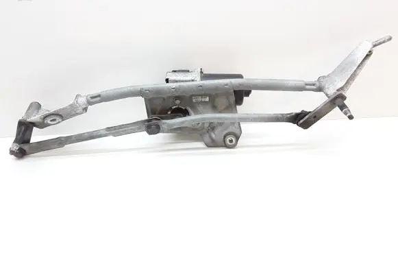 Volvo XC90 Front wiper linkage and motor 8620510