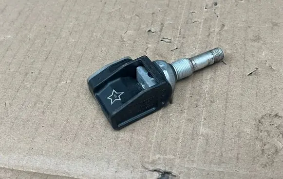 Mercedes-Benz GLB X247 Rear glass lock/latch E568 A0009052102