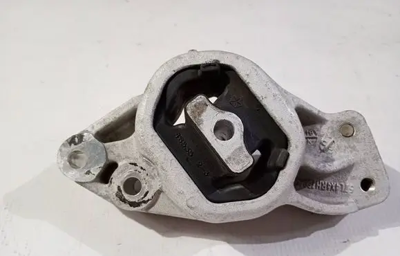 Ram 1500 Engine mount bracket 780AC