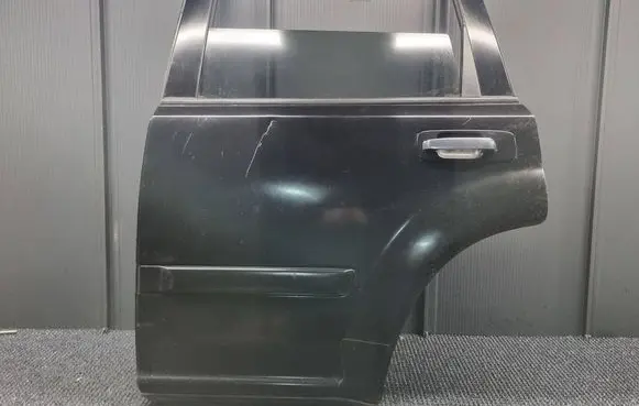 Nissan X-Trail T30 Rear door