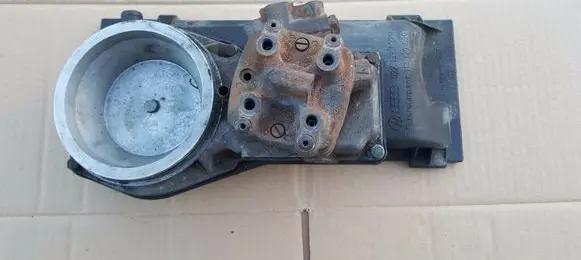 Volkswagen Golf II Mass air flow meter 027133837H 0438120199