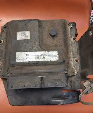 Opel Zafira B Engine control unit/module 55595619