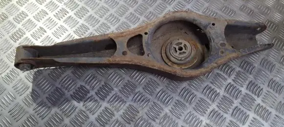 Rear upper control arm/wishbone