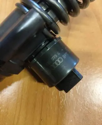 Skoda Octavia Mk2 (1Z) Fuel injector 03g13073G